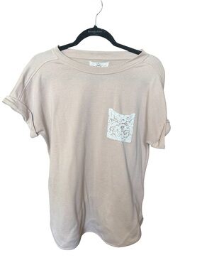 Cupio Beige Short Sleeve Tee with Lace Pocket